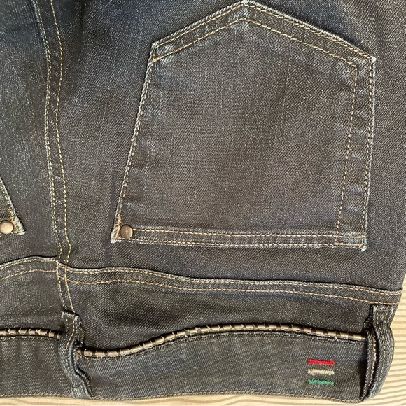 DIESEL Ladies Dark Wash Waist 28 - Picture 13 of 13